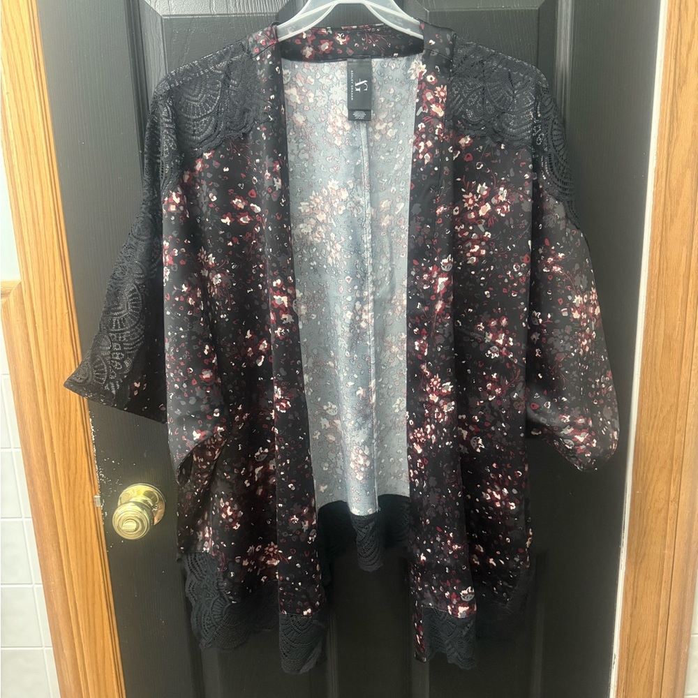 Ashley Graham Black and Gray Floral Lingerie Kimono